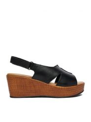 Lasocki Sandały CEO-WI16-NYASA-02 Czarny. Czarne sandały Lasocki, bez wzorów, ze skóry, bez obcasa, na koturnie, bez zapięcia. Za 199.99 zł.