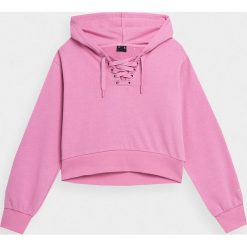 Bluza dresowa crop-top z kapturem damska. Czarne bluzy 4f, s, bez wzorów, z bawełny, bez ramiączek, z kapturem. Za 169.99 zł.
