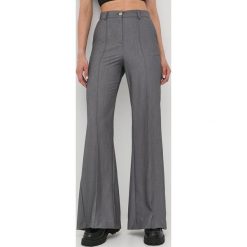 Twinset spodnie damskie kolor szary proste high waist. Szare spodnie materiałowe Twinset, bez wzorów, z materiału, z podwyższonym stanem. W wyprzedaży za 359.99 zł.