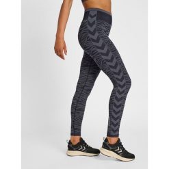 Legginsy damskie Hummel MT Saga. Czarne legginsy Hummel, bez wzorów, z elastanu, sportowe. Za 175.05 zł.