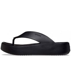 Klapki Crocs Getaway Platform Flip W Damskie. Czarne klapki Crocs, bez wzorów, z materiału, bez obcasa, na koturnie, bez zapięcia. Za 297.99 zł.