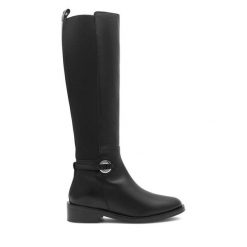 Kozaki Gino Rossi. Czarne kozaki Gino Rossi, bez wzorów, bez obcasa, na płaskiej podeszwie, bez zapięcia. Za 549.99 zł.
