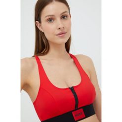 HUGO biustonosz kąpielowy kolor czerwony usztywniona miseczka. Czerwone bikini Hugo, bez wzorów. Za 249.99 zł.