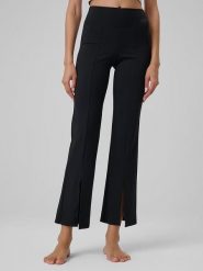 4F Legginsy w kolorze czarnym do jogi rozmiar: M. Czarne legginsy 4f, m, bez wzorów, z materiału, na jogę i pilates. Za 109.95 zł.