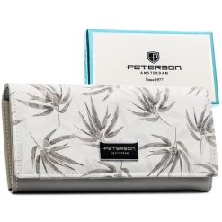 Duży, biały portfel damski ze skóry ekologicznej i naturalnej z systemem RFID PTN PX27-1-NPK Peterson. Białe portfele bez wzorów, ze skóry ekologicznej. Za 119.99 zł.