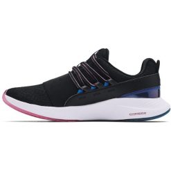 Buty do biegania damskie Under Armour Charged Breathe. Czarne buty do biegania Under Armour, bez wzorów, z materiału, bez zapięcia, do biegania. Za 390.00 zł.