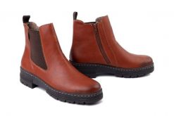 RIEKER 73892-24 brown, botki damskie. Brązowe botki Rieker, bez wzorów, z gumy, bez obcasa, bez zapięcia. Za 295.92 zł.