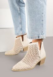 Beżowe Botki na Stożku w Stylu Kowbojek z Ażurową Cholewką Deonelis. Brązowe botki Renee, w ażurowe wzory, z jeansu, bez obcasa, na obcasie, bez zapięcia. W wyprzedaży za 119.99 zł.