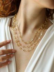 L'Atelier de Gaia Pozłacany naszyjnik z kryształami - dł. 48 cm rozmiar: onesize. Brązowe naszyjniki L'Atelier de Gaia, z materiału, z kryształem, pozłacane. Za 87.61 zł.