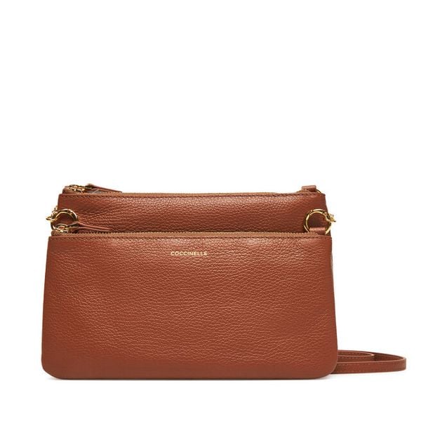 Torebka Coccinelle. Brązowe listonoszki Coccinelle, bez wzorów, bez dodatków. Za 949.99 zł.