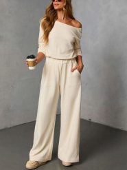 Milan Kiss 2-częściowy zestaw w kolorze beżowym rozmiar: L. Brązowe spodnie materiałowe Milan Kiss, bez wzorów, z materiału. Za 226.24 zł.