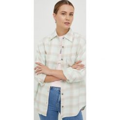 Levi's koszula bawełniana damska kolor zielony relaxed z kołnierzykiem klasycznym. Zielone koszule Levi's, m, bez wzorów, z bawełny, klasyczne, bez kołnierzyka, bez ramiączek. W wyprzedaży za 289.99 zł.