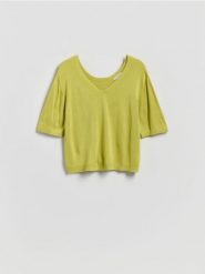 Sweter z wiskozą - zielony. Zielone swetry Reserved, l, bez wzorów, z dzianiny, bez ramiączek. Za 99.99 zł.