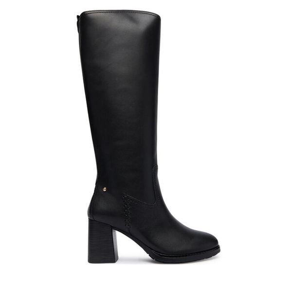 Kozaki Pikolinos. Czarne botki Pikolinos, bez wzorów, bez obcasa, na słupku, bez zapięcia. Za 659.99 zł.