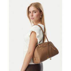 Torebka Furla. Brązowe torebki klasyczne Furla, bez wzorów, klasyczne, bez dodatków. Za 1,759.00 zł.