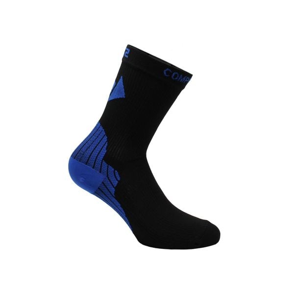 Skarpety kompresyjne Active Socks. Czarne skarpetki SIXS, bez wzorów, ze skóry. Za 159.50 zł.