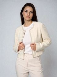 Żakiet z ozdobnymi perłami - kremowy. Białe marynarki i żakiety Sinsay, l, bez wzorów, bez ramiączek. Za 69.99 zł.