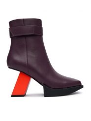 United Nude Botki Construct Bootie HI 1102499316 Bordowy. Czerwone botki United Nude, bez wzorów, ze skóry, bez obcasa, na słupku, bez zapięcia. Za 1,939.00 zł.