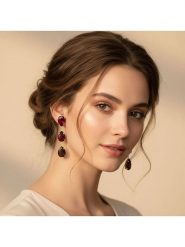 Otazu Pozłacane kolczyki-wkrętki z kryształami Swarovski rozmiar: onesize. Czerwone kolczyki Otazu, z kryształem, pozłacane. Za 113.99 zł.