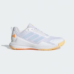 Buty Novaflight 2 Indoor. Białe buty treningowe adidas, bez wzorów, z gumy, bez zapięcia, trekkingowe. Za 418.50 zł.
