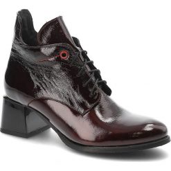 Bordowe Botki Lemar Damskie Eleganckie Obuwie. Czerwone botki Lemar, bez wzorów, eleganckie, bez obcasa, bez zapięcia. Za 399.00 zł.
