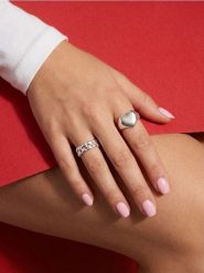 Pierścionki z motywem serca 2 pack - srebrny. Szare pierścionki Sinsay, srebrne. Za 12.99 zł.