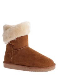 ISLAND BOOT Botki "Arine" w kolorze jasnobrązowym rozmiar: 38. Brązowe botki Island Boot, bez wzorów, bez obcasa, na platformie, bez zapięcia. Za 155.49 zł.