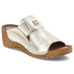 Klapki damskie Armodo, na koturnie skórzane z ozdobą z gumką wygodne i eleganckie, złote, 50109. Żółte klapki Armodo, z aplikacjami, ze skóry, eleganckie, bez obcasa, na koturnie, bez zapięcia. Za 249.00 zł.