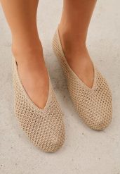 Ciemnobeżowe Szydełkowe Balerinki VICES z Plecionki Wolfs. Brązowe baleriny Born2be, bez wzorów, z jeansu, eleganckie, bez obcasa, bez zapięcia. Za 99.99 zł.