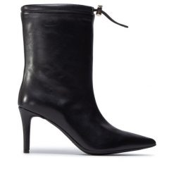 Botki Eva Longoria. Czarne botki Eva Longoria, bez wzorów, bez obcasa, na szpilce, bez zapięcia. Za 479.99 zł.
