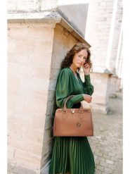 Lia Biassoni Skórzana torebka "Nure" w kolorze jasnobrązowym - 36 x 28 x 18 cm rozmiar: onesize. Brązowe torebki klasyczne Lia Biassoni, bez wzorów, z materiału, przez ramię, bez dodatków. Za 304.99 zł.