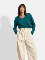 Just Cashmere Kaszmirowy sweter "Nora" w kolorze morskim rozmiar: XL. Niebieskie swetry Just Cashmere, xl, bez wzorów, z kaszmiru, bez ramiączek. Za 336.61 zł.