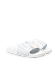 Colmar Klapki "Slipper Lux" | Slipper Lux 608 | Kobieta | Biały, Srebrny. Białe klapki Colmar, bez wzorów, z materiału, bez obcasa, bez zapięcia. W wyprzedaży za 99.00 zł.