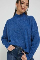 Only sweter damski kolor niebieski z półgolfem. Niebieskie swetry ONLY, l, bez wzorów, bez ramiączek. W wyprzedaży za 154.99 zł.