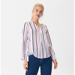 Bluzka z ozdobną zakładką - Różowy. Bluzki marki House. Za 59.99 zł.