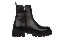 Botki Bayla-161 138 23512 Black 161598, Czarny, Skóra naturalna. Czarne botki Bayla, bez wzorów, z gumy, eleganckie, z okrągłym noskiem, bez obcasa, bez zapięcia. W wyprzedaży za 299.00 zł.