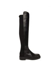 Stuart Weitzman Muszkieterki Celia SM396 Czarny. Czarne kozaki Stuart Weitzman, bez wzorów, ze skóry, bez obcasa, na płaskiej podeszwie, bez zapięcia. Za 3,489.00 zł.