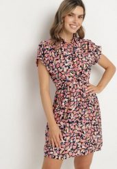 Czarna Taliowana Sukienka z Wiskozą Ozdobiona Paskiem Deysene. Czarne sukienki Born2be, na co dzień, l, bez wzorów, z wiskozy, eleganckie, bez kołnierzyka, bez ramiączek, mini, proste. Za 79.99 zł.