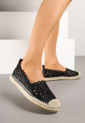 Czarne Espadryle z Ażurową Cholewką i Plecionką Odine. Czarne espadryle Born2be, w ażurowe wzory, bez obcasa. W wyprzedaży za 89.24 zł.