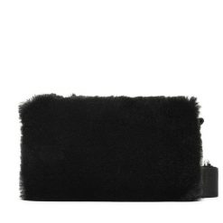 Torebka EMU Australia. Czarne listonoszki Emu Australia, bez wzorów, bez dodatków. Za 249.99 zł.