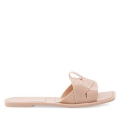 Klapki JENNY. Brązowe klapki Jenny, bez wzorów, bez obcasa, bez zapięcia. Za 39.99 zł.