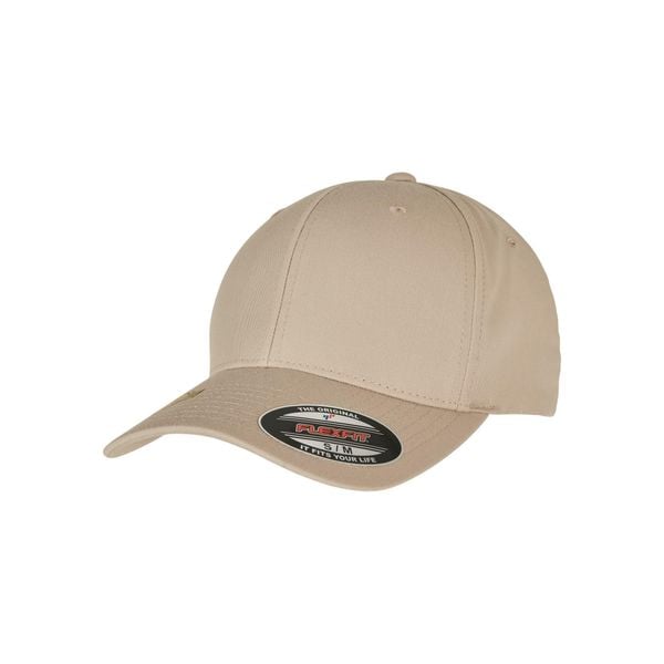 Czapka Urban Classics Flexfit Recycled Polyester. Brązowe czapki z daszkiem FLEXFIT, bez wzorów, z elastanu. Za 84.65 zł.