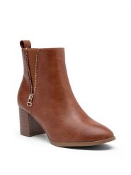 Foreverfolie Botki w kolorze jasnobrązowym rozmiar: 36. Brązowe botki Foreverfolie, bez wzorów, eleganckie, bez obcasa, bez zapięcia. Za 99.80 zł.