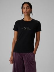 4F T-shirt slim z nadrukiem damski - czarny XS. Czarne t-shirty 4f, m, bez wzorów, z bawełny, klasyczne, bez kołnierzyka, bez ramiączek. Za 59.99 zł.