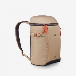Lodówka-plecak Quechua 100 - 10 litrów. Zielone plecaki QUECHUA, bez wzorów, z materiału, bez dodatków. Za 59.99 zł.
