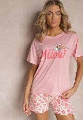 Jasnoróżowy Komplet Piżamowy T-shirt z Nadrukiem i Proste Spodnie w Cętki i Szorty Nirelsa. Czerwone piżamy Renee, xl, bez wzorów, bez kołnierzyka, bez ramiączek. W wyprzedaży za 39.99 zł.
