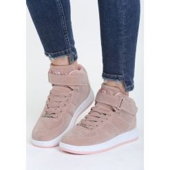 Różowe Buty Sportowe Marciie. Buty treningowe marki Born2be. Za 39.99 zł.