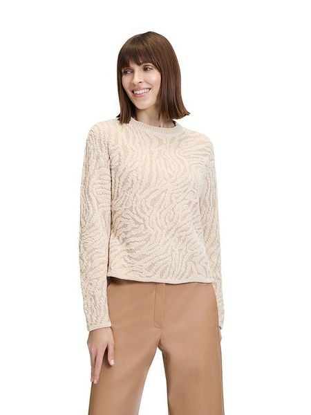 BETTY & CO Sweter w kolorze kremowym rozmiar: 46. Brązowe swetry Betty & Co, bez wzorów, bez ramiączek. Za 109.95 zł.