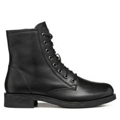 Botki Geox. Czarne botki Geox, bez wzorów, bez obcasa, na płaskiej podeszwie, bez zapięcia. Za 419.99 zł.