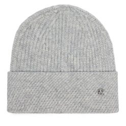 Czapka Calvin Klein. Szare czapki zimowe Calvin Klein, bez wzorów. Za 169.99 zł.